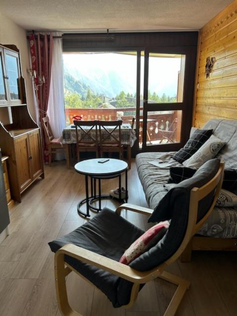 Apartment Résidence Plein Sud: Ski-in/ski-out With Mountain Views